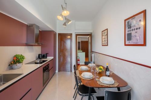 Sorrento Coast Retreat for Families with Terrace&View in 毛尔斯