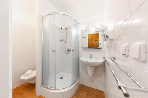 OAZA hotel - image 14