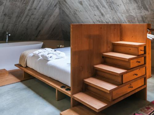 Armazém Luxury Housing- Architectural & Design Hotel - image 5