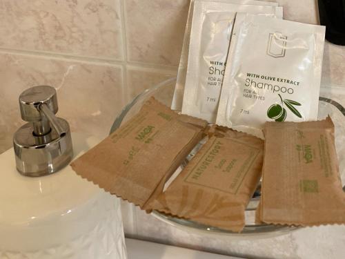 La Farfalla - image 6