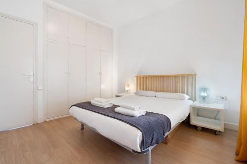 Quiet, Ultra-Central Stay KM0 for 3, Barcellona (foto 8)
