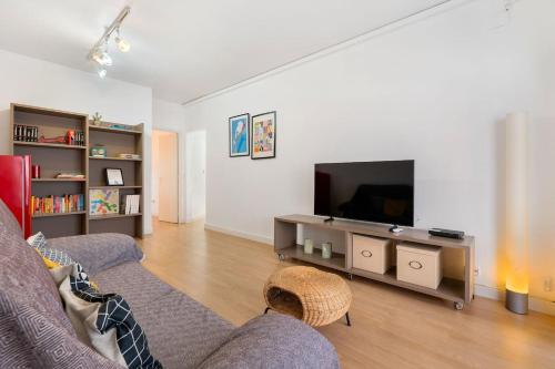 Quiet, Ultra-Central Stay KM0 for 3, Barcellona (foto 7)