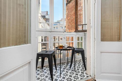 Sunny Retro Flat Balcony in Poble Sec, Barcelona (fotografie 7)