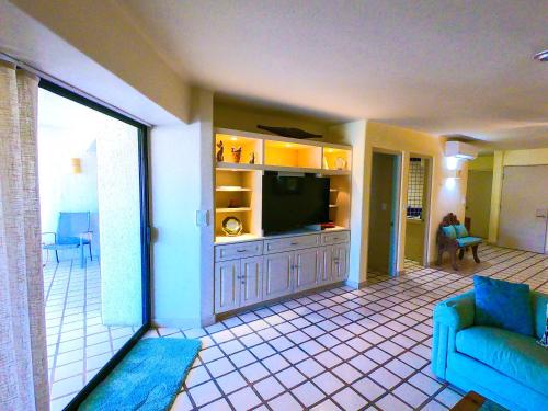 Beach & Oceanfront Terrasol Condo 2 Pools & Patio - image 3