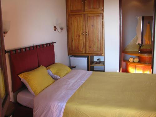 Belvedere Hotel - image 2