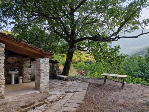 Zhulat Ecovillage - Guesthouse in Fushëbardhë