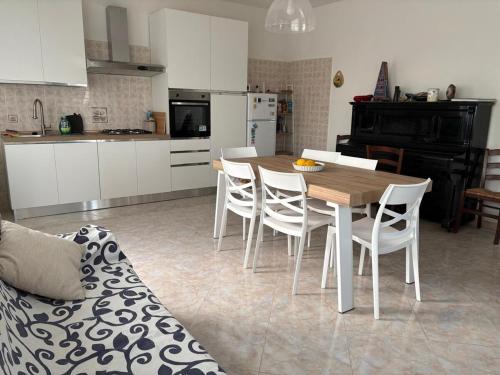 مطبخ, Le Querce Sul Mare - sea view, beach in 2 minutes in Lido di Maronti