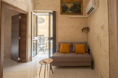 Valletta 1BR Townhouse Escape by Buena Vista, Valletta (zdjęcie 5)