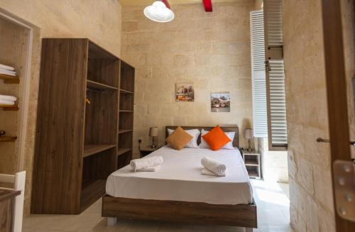 Valletta 1BR Townhouse Escape by Buena Vista, Valletta (zdjęcie 11)