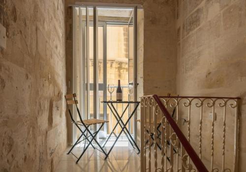Valletta 1BR Townhouse Escape by Buena Vista, Valletta (zdjęcie 9)