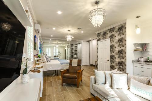 Pet-Friendly Studio 6 Mi to Jupiter Beach Park! in Jupiter, USA