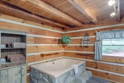 Vannas istaba, Cove Life Cabin on the Lake in Madisonville (TN)
