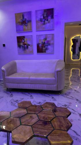 Staycon Luxury Apartments in อซาบา