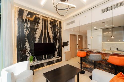 Elite Escape - 1 BHK Getaway in Azizi Riviera 18, Dubái
