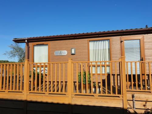 Trevella Lakeview Lodge – khách sạn tại Newlyn