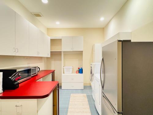 Kitchen, Zen House in Other