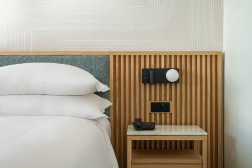 2 twin beds