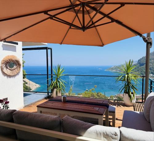 Mavinin ve Yeşilin dansı, Panoramik manzara, 75m2 – khách sạn tại Turunc