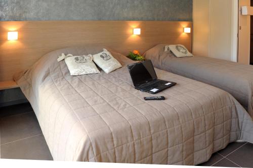 The Originals City Hôtel de France Bessines-sur-Gartempe (Inter-Hotel) - image 14