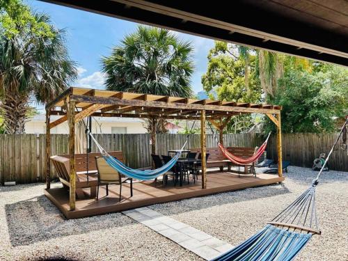 Mi Casa Es Tu Casa, Airport Suites in Tampa, USA