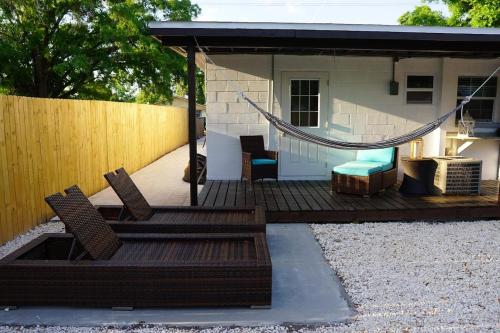 Mi Casa Es Tu Casa, Airport Suites near Nemzetközi Pláza