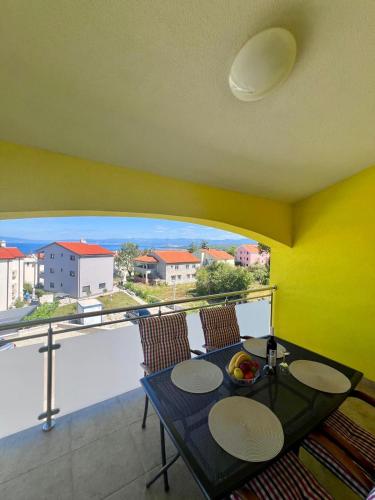 The Yellow House in Milcetici