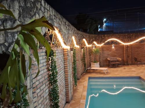 Casa espetacular com piscina para grupos - Glamour e lazer