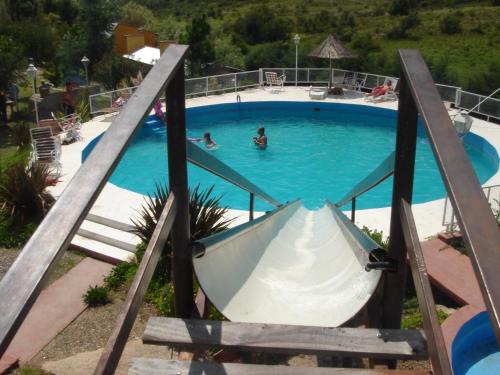 Peldbaseins, Complejo Lago Chico in Tanti