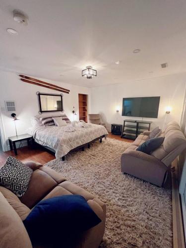 CHALET AT THE BEACH in Seguin (ON)