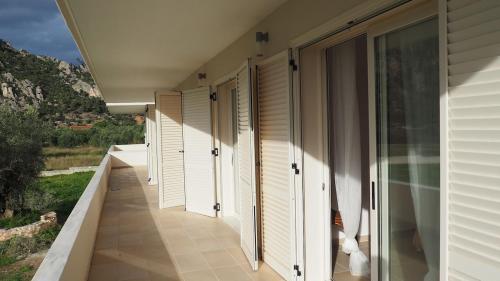 The Lakehouse in Limni Vouliagmenis