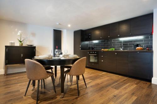 Courtyard Apartments - Windermere
