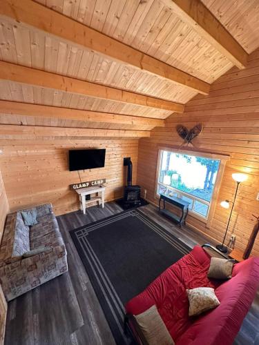 The Pines Cottage on the Lake in Seguin (ON)