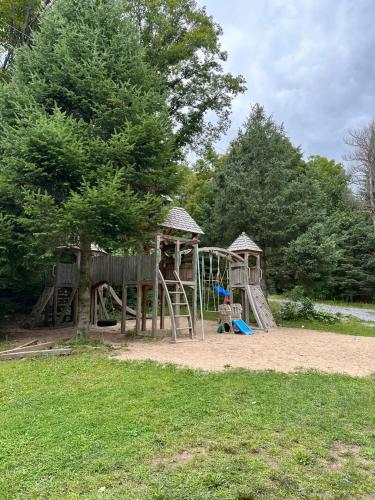 The Pines Cottage on the Lake in Seguin (ON)