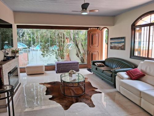 Casa Show - Hospedagem e Day use para grupos - com piscina aquecida in ヴィラ フォルモサ