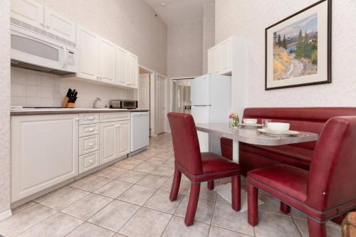 Cozy Fairmont Hot Springs 1BR Condo in Fairmont Hot Springs (BC)