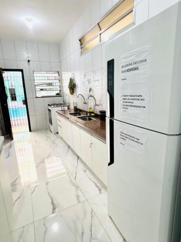 Kitchen, Hostel Estacao Maracana in Maracana