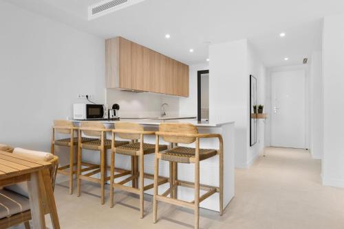 設施, Vanian 16 in 埃斯德波那