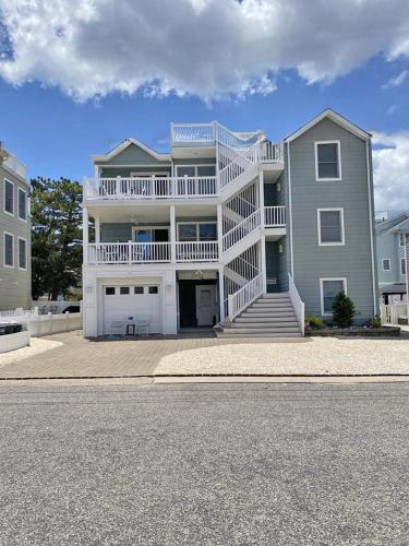 Exterior view, Welcome To Your Dream Vacation Rental In The Heart Of Peahala Park, Just Steps Away From The Pristin in Beach Haven (NJ)