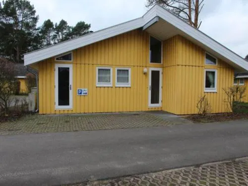 Ferienhaus mit Sauna im Ferienpark Mirow in Granzow, Deutschland