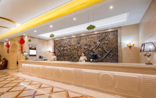 Vienna International Hotel Shanghai Pudong International Toursim Resort Airport in Pudong Int'l Airport and New District