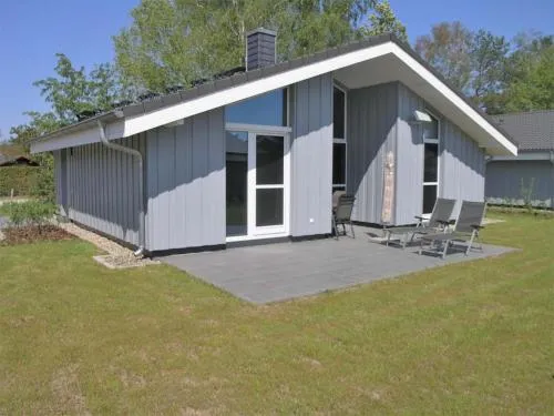Ferienhaus mit Sauna im Ferienpark Mirow in Granzow, Deutschland