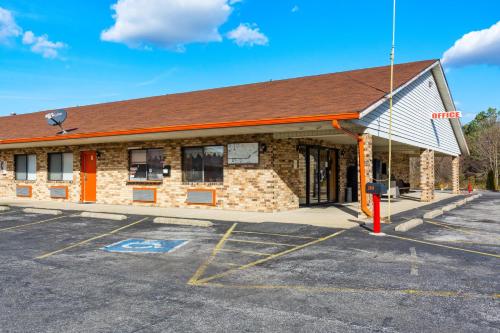 Budget Host Inn by Hotel O Portland near I-65