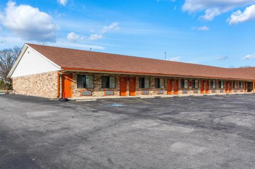 . Budget Host Inn by Hotel O Portland near I-65