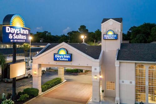 Days Inn by Wyndham Nacogdoches/SFA University/Downtown in Nacogdoches, USA