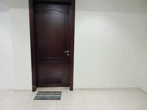 Eleganza House near Marina Mall