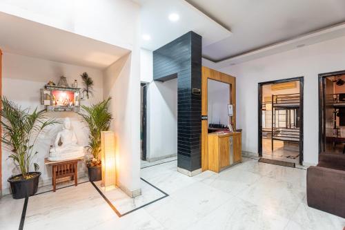 Whiite Panda - Backpacker Hostel in Delhi Greater Kailash 3