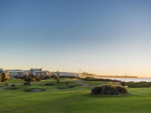 高爾夫球場 [住宿附設], Keiraleagh House in 臥龍崗市中心