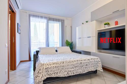 Bilocale Chic 2, 10min Aeroporto Milano-Bergamo, BOX AUTO e ARIA CONDIZIONATA in 塞里亞泰