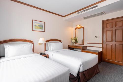 Grand Diamond Suites Hotel - image 7