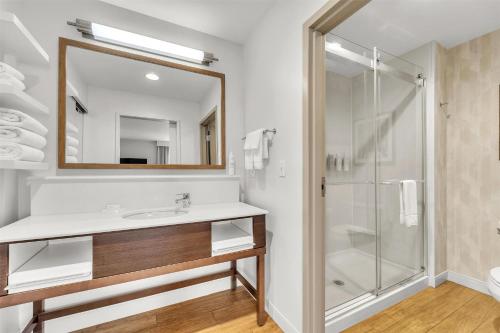 2 bedrooms, 2 beds